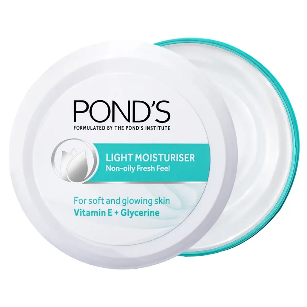 Pond's Light Moisturiser  24.5gm